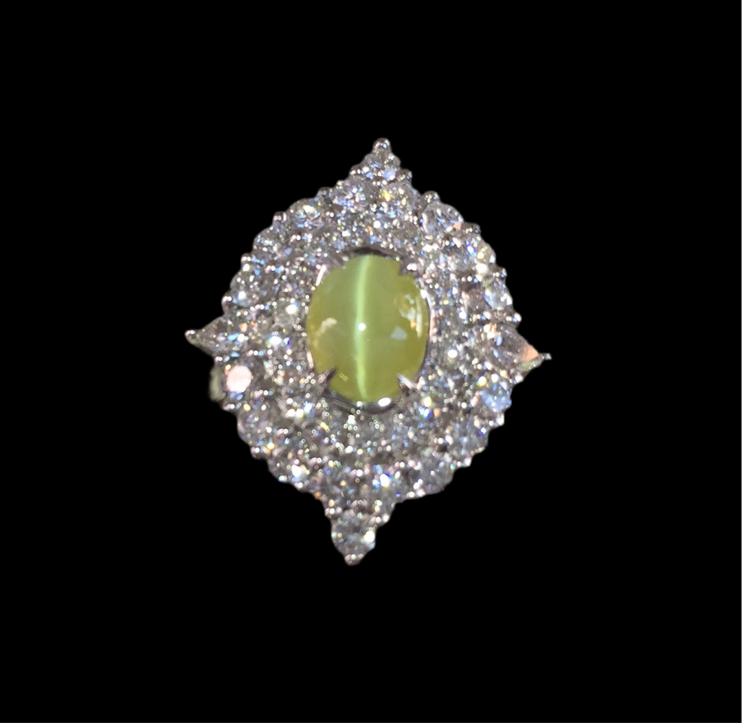 18k gold Cat's Eye Chrysoberyl Diamond Ring, 18k White Gold Size 7 CLEARANCE