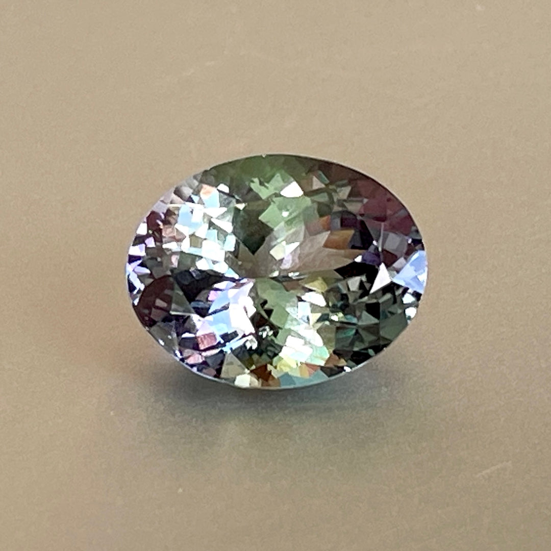 7.25 ct. Zoisite , Rare Tri-color, Ocean Blue Green Muti-Color. Rare.