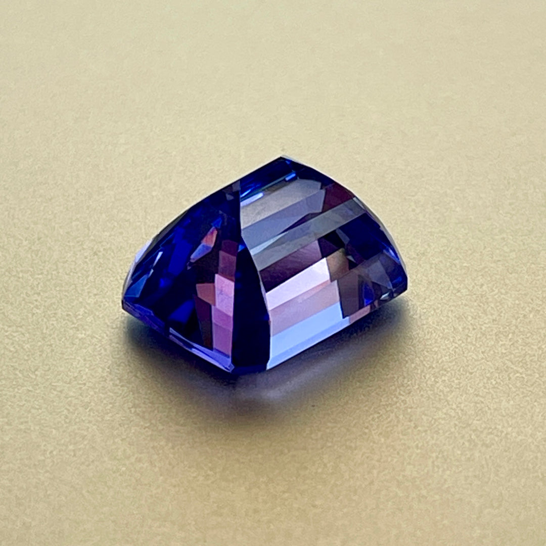 AAAA Tanzanite, Blue-Blue Emerald Cut