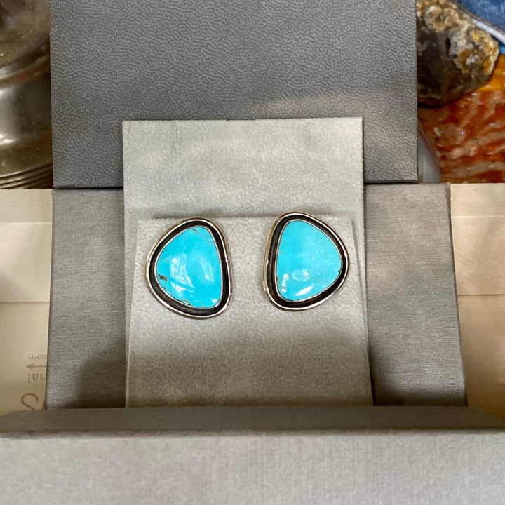 turquoise earrings post back and .925 silver vintage designer hallmark turquoise likely kingsman mine 