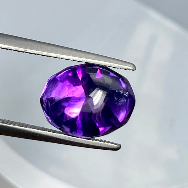 5.36 Carat Cabochon Amethyst with Faceted Base, Award Winning Cutter, VVS