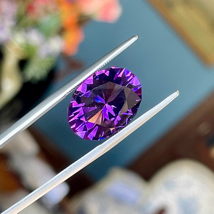 9.78 carat Amethyst, Uruguay, Flawless Clarity, Oval Precision Cut