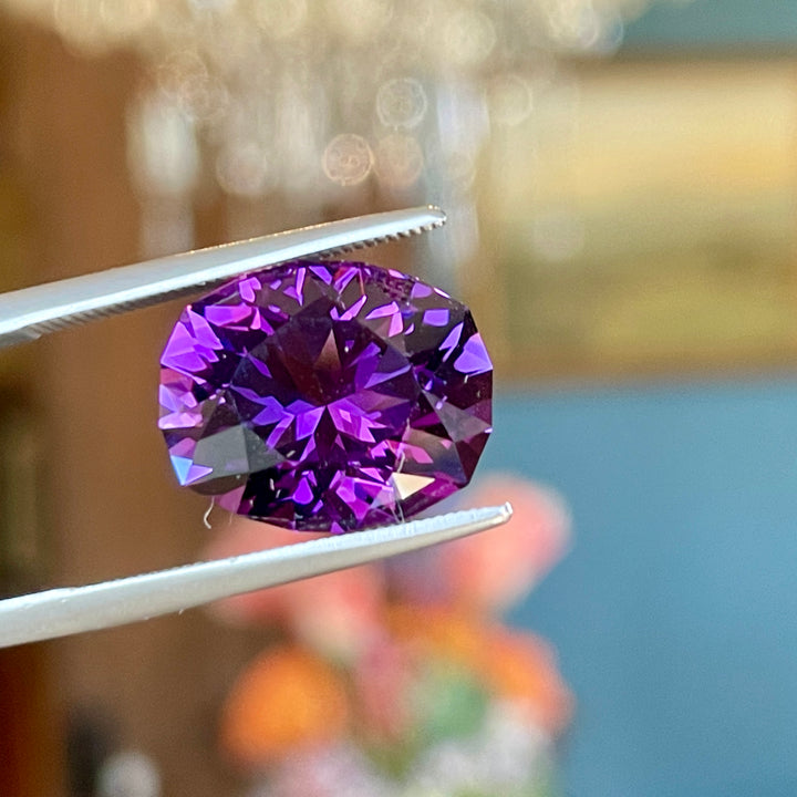 7.90 carat Amethyst, Uruguay, Flawless, Rare In This Quality, Cushion Cut