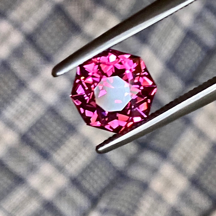 2.22 Color Shift Garnet, Malaya Family, East Africa