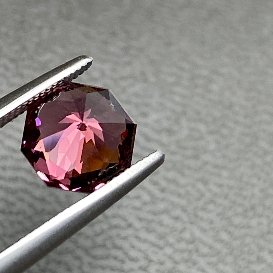 2.22 Color Shift Garnet, Malaya Family, East Africa