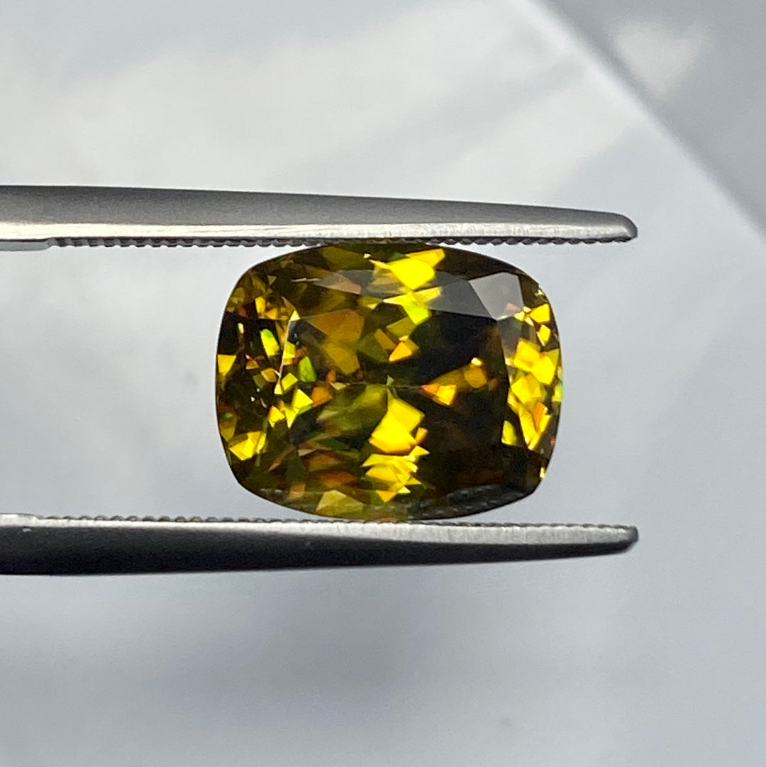 Golden Sphene, 4.38 ct. Full Fire, Precision Master Cut, VVS